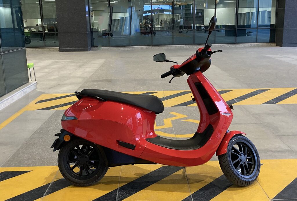 Best Electric Scooters Under Rs 1 Lakh in India (September 2026): Ola S1 Z and S1 X, Vida VX2, TVS Orbiter, Bajaj Chetak 3001, Ather Konarc and Honda QC1 Compared on Range, Speed, Charging and Service