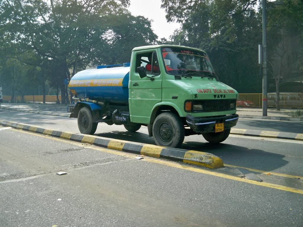 Electric Trucks in India: The Rs 4.4 Per Kilometre Gap, and What It Costs a Fleet