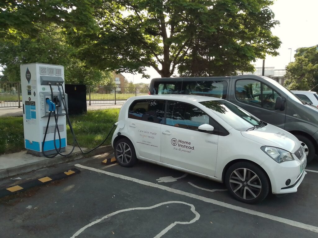 Home Charging vs Public Fast Charging: The Real Cost of Running an EV in India (2026)