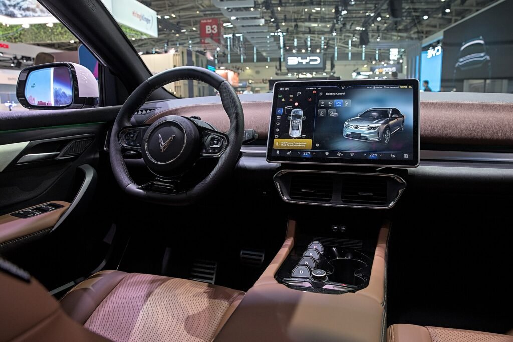 VinFast Overtakes BYD in India: Inside the Vietnamese Challenger’s Rs 7,000 Crore Tamil Nadu Bet